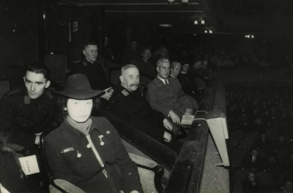 Bijeenkomst van Frontzorg - Fotodienst der NSB - NIOD - 212303