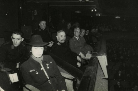 Bijeenkomst van Frontzorg - Fotodienst der NSB - NIOD - 212303