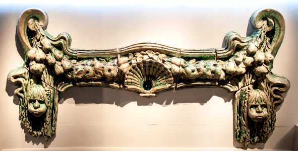 Bigot - Jules Lavirotte - Window lintel