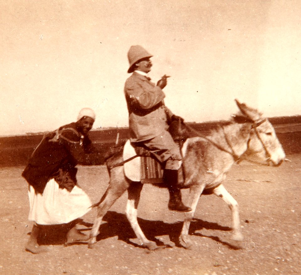 Bild från familjen von Hallwyls resa genom Egypten och Sudan, 5 november 1900 – 29 mars 1901 - Hallwylska museet - 91618 cropped
