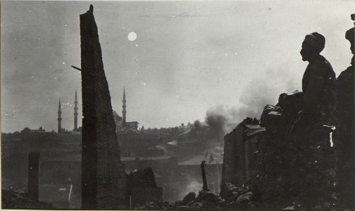 Bilder vom Riesenbrand in Stambul. (August 1918.) (BildID 15675459)