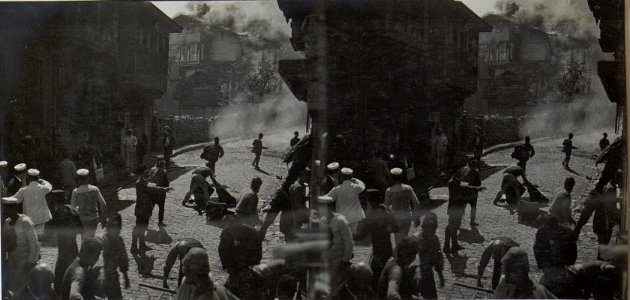 Bilder vom Riesenbrand in Stambul. (August 1918.) (BildID 15675690)