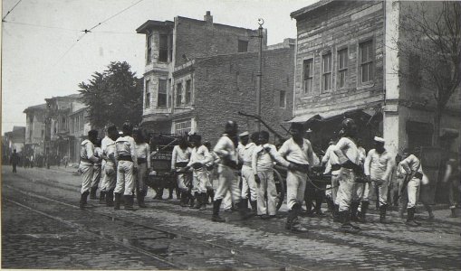 Bilder vom Riesenbrand in Stambul. (August 1918.) (BildID 15675452)