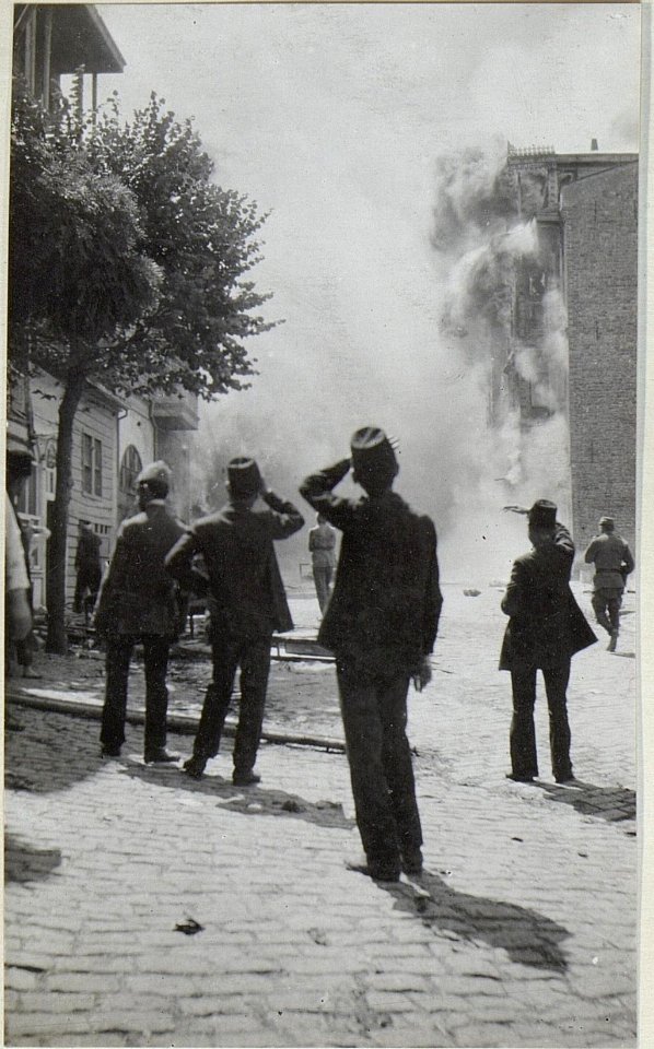 Bilder vom Riesenbrand in Stambul. (August 1918.) (BildID 15675739)