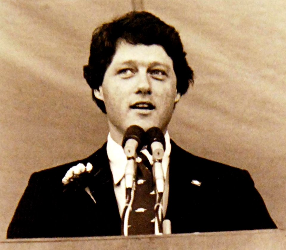 Bill Clinton (37899881792) (cropped)