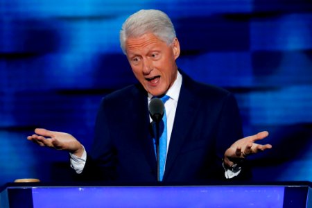 Bill Clinton 2016 DNC CoVpV8QWAAIseHK
