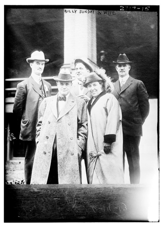 Billy Sunday and wife LCCN2014693219