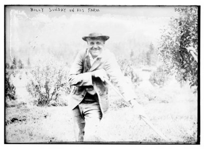 Billy Sunday on his farm LCCN2014699439