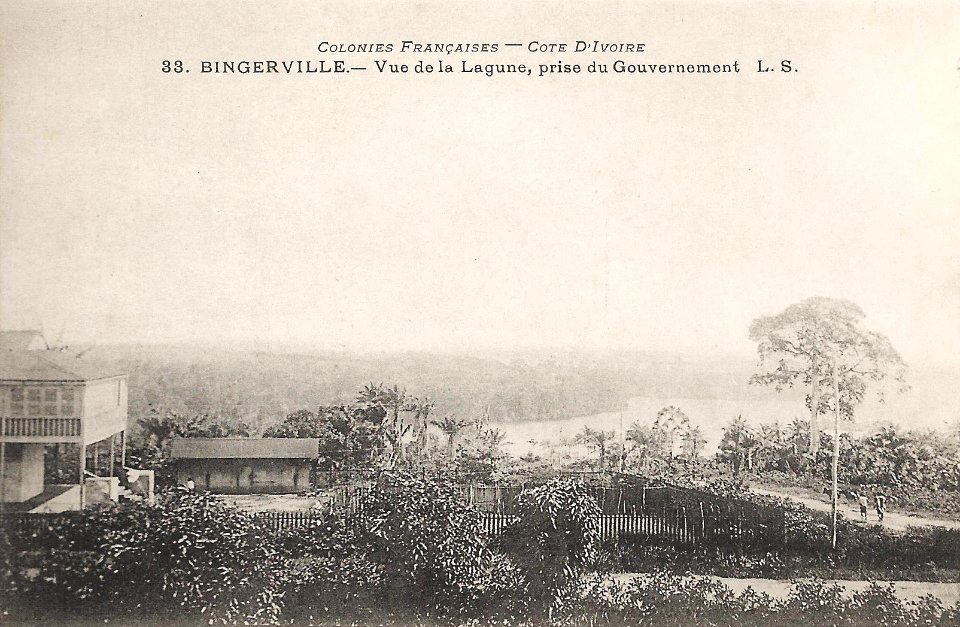 Bingerville-Vue de la lagune, prise du Gouvernement