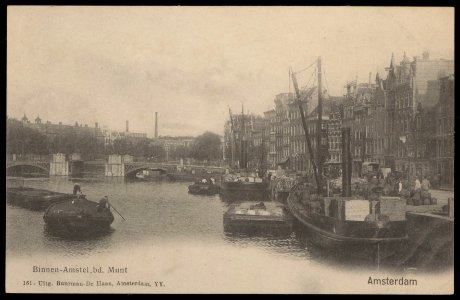 Binnen Amstel tussen Munt en voormalige halvemaansbrug, Afb PBKD00250000006