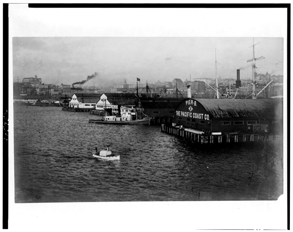 Bird's-eye view of waterfront, Seattle, Washington LCCN92511957