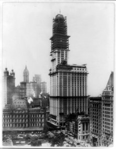 Bird's-eye views of Woolworth Bldg. under construction, New York City - June 22, 1912 LCCN2002705857