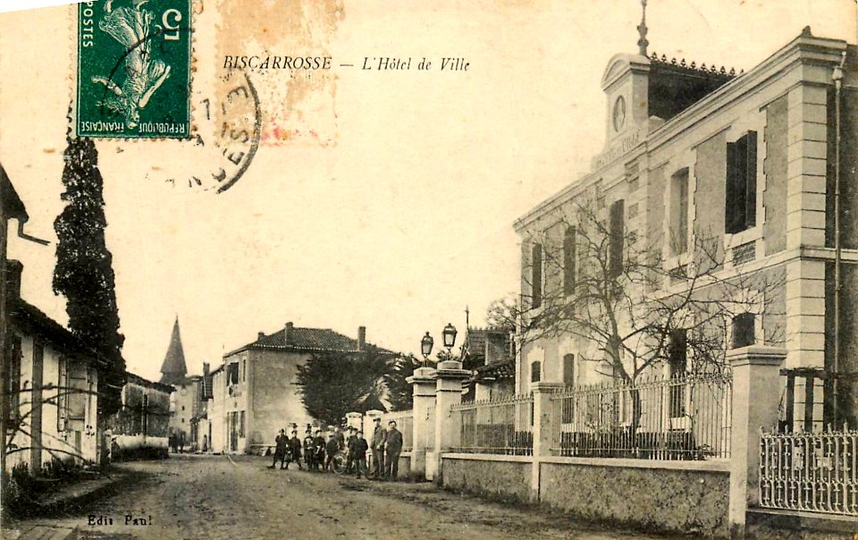 Biscarrosse (Landes) - Mairie 1