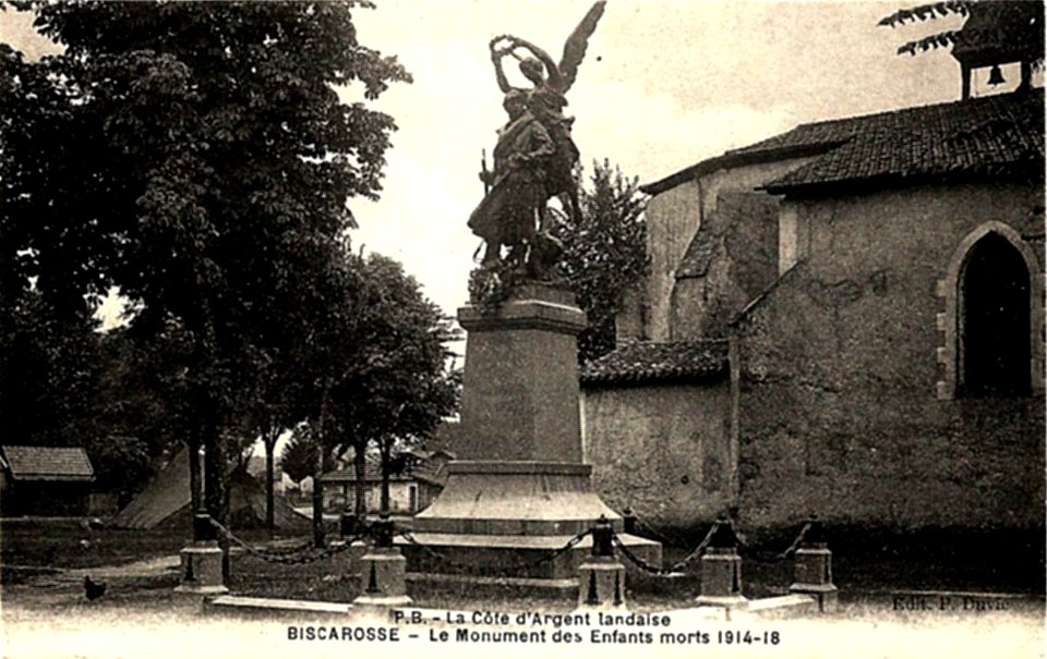 Biscarrosse (Landes) - Monument aux morts 2
