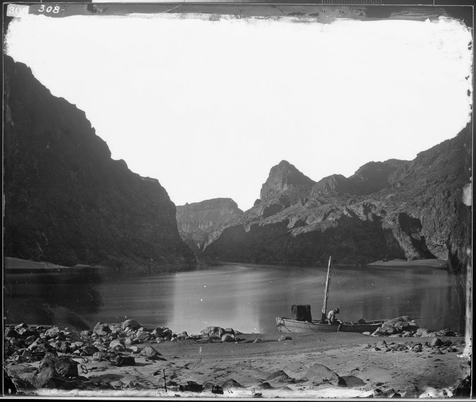 BLACK CANYON, FROM CAMP 8 LOOKING ABOVE, COLORADO RIVER - NARA - 524259