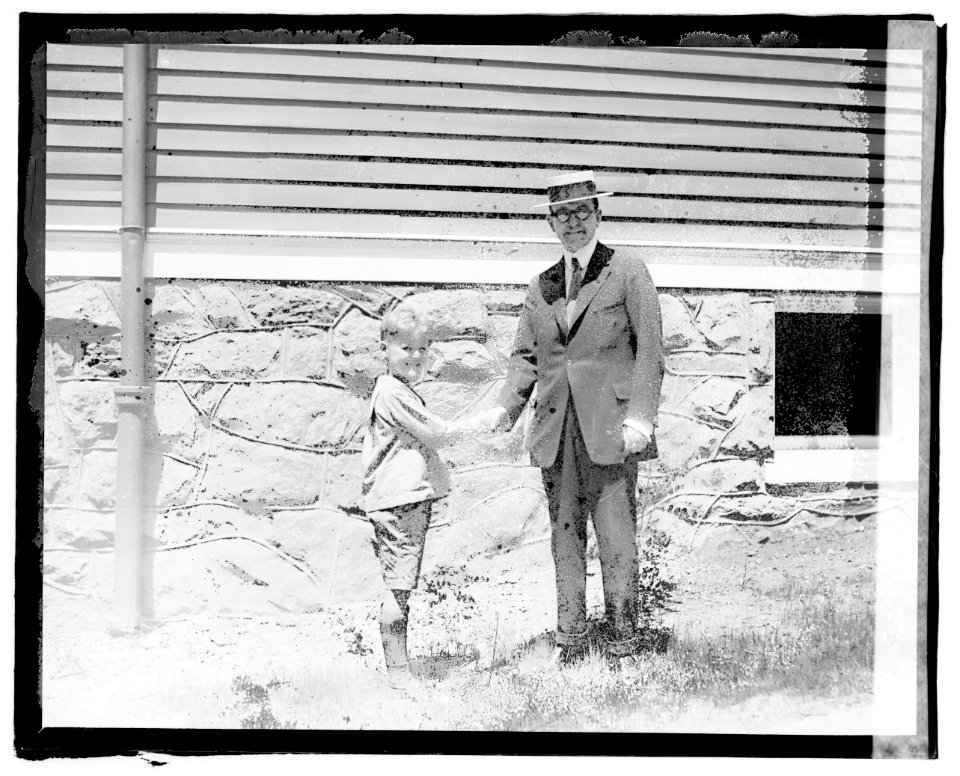 C.B. Huntress & son Douglas LCCN2016828288