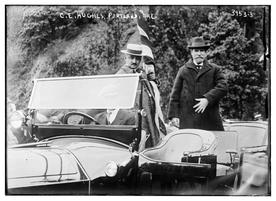 C.E. Hughes in Portland, Ore. LCCN2014702504