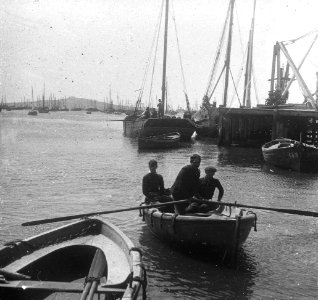 C25f239. Lancha de pescadores