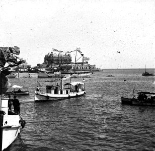 C23f221. Regata del 19 de abril en la Bahía