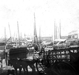 C25f246. Desembarcadero de la calle Treinta y Tres