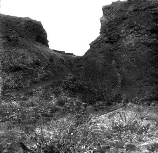 C35f347. Falda de un cerro