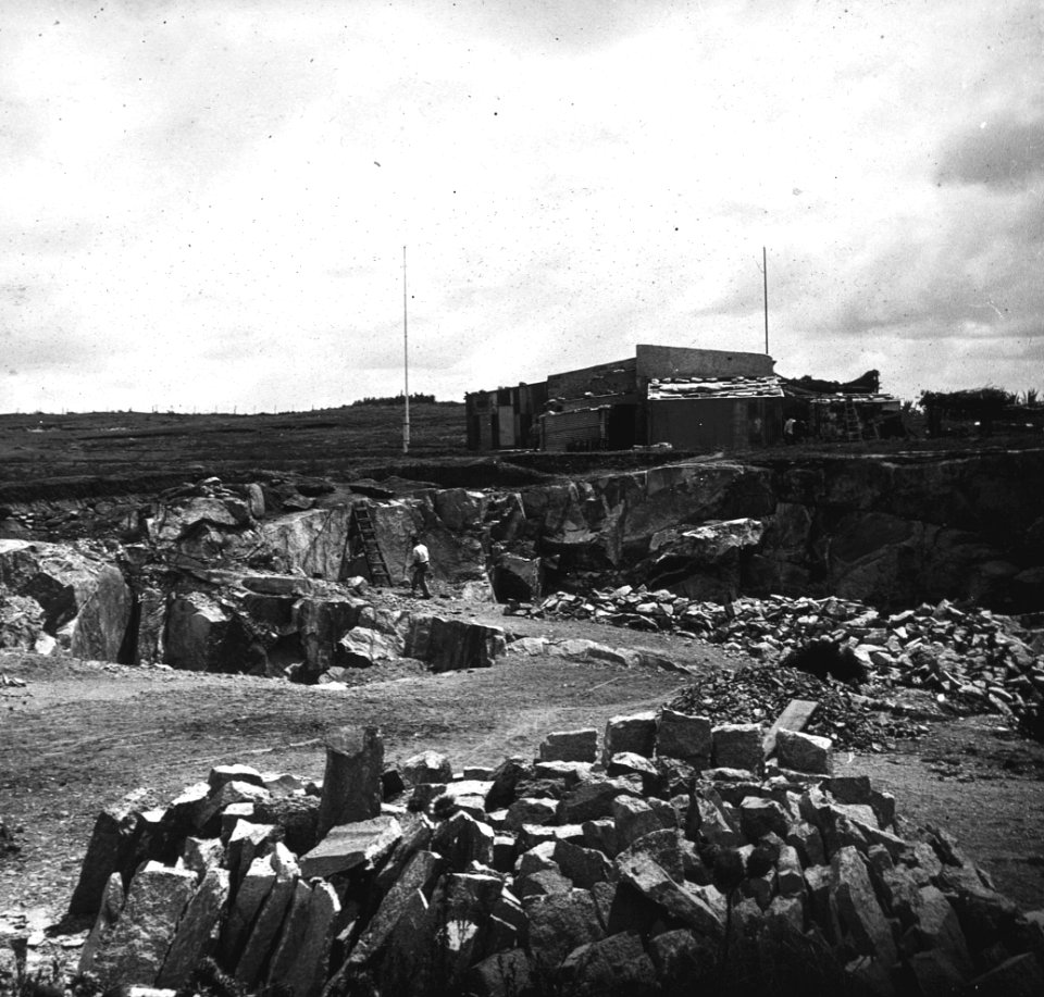 C38f373. Vista de ua cantera