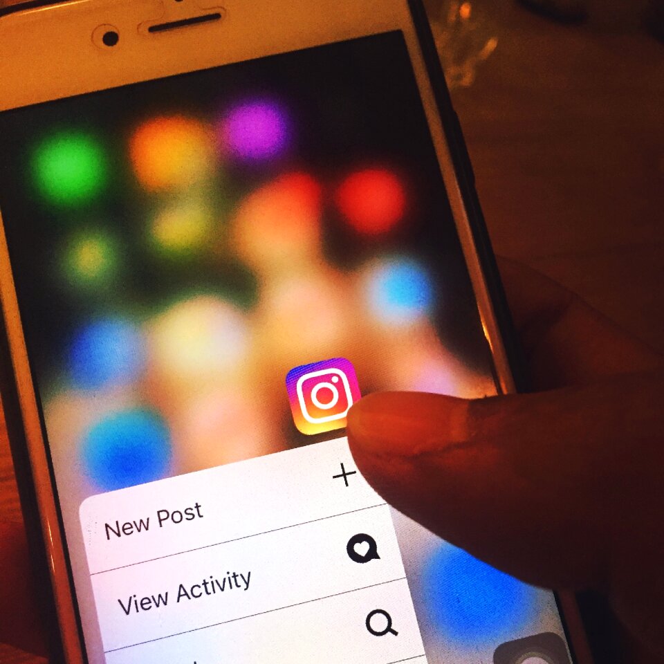 Apple instagram application