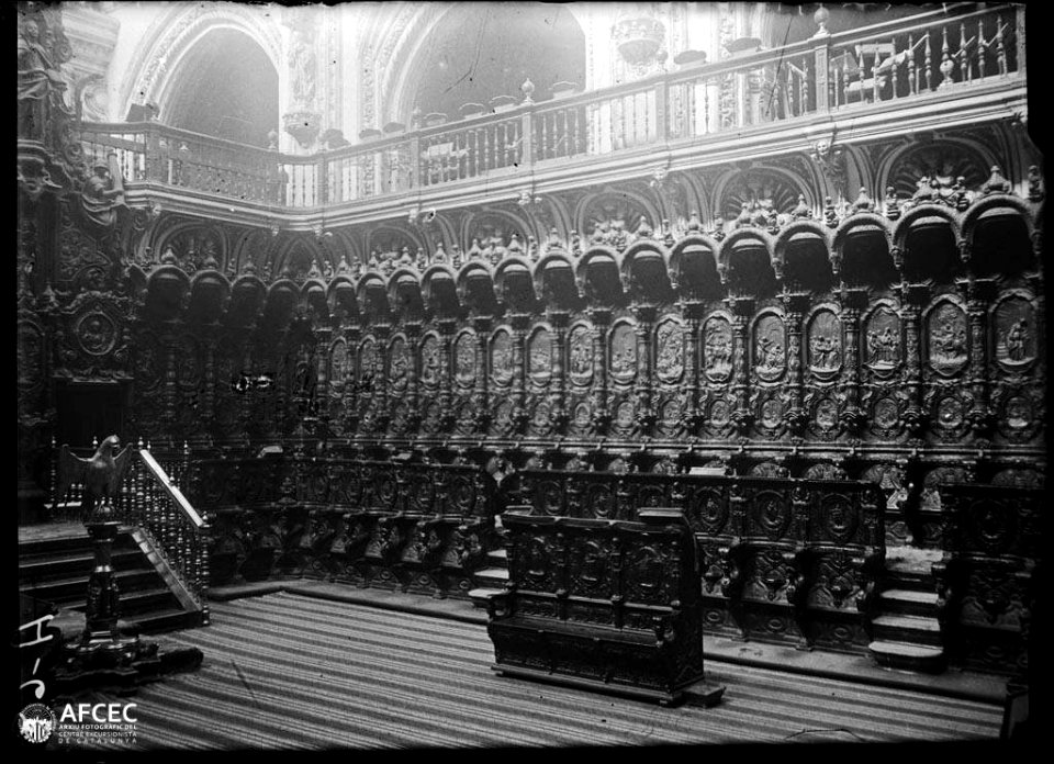 Cadires del cor d'estil barroc a l'interior de la catedral de Granada