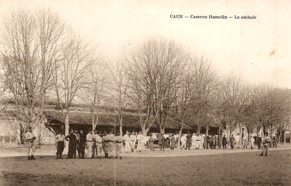 Caen Caserne Hamelin cpa cour sechoir