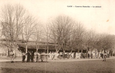 Caen Caserne Hamelin cpa cour sechoir