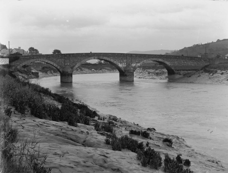 Caerleon bridge (4641134)
