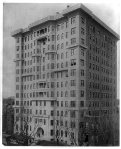 Cairo Flats, Washington, D.C. LCCN2001704549