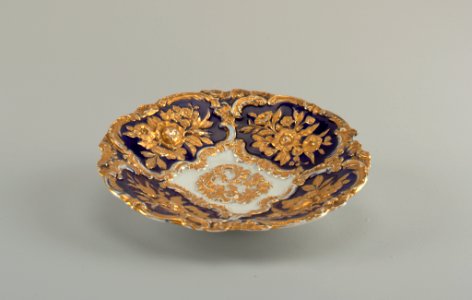 Cake Plate, mid- 19th century (CH 18424793)