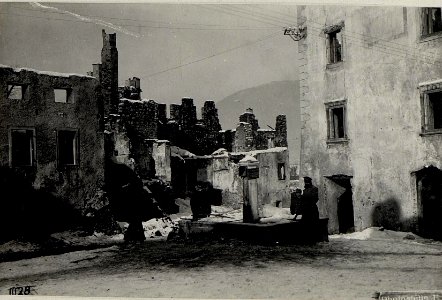Caldonazzo.Abgebrannte Häuser. (BildID 15639501)