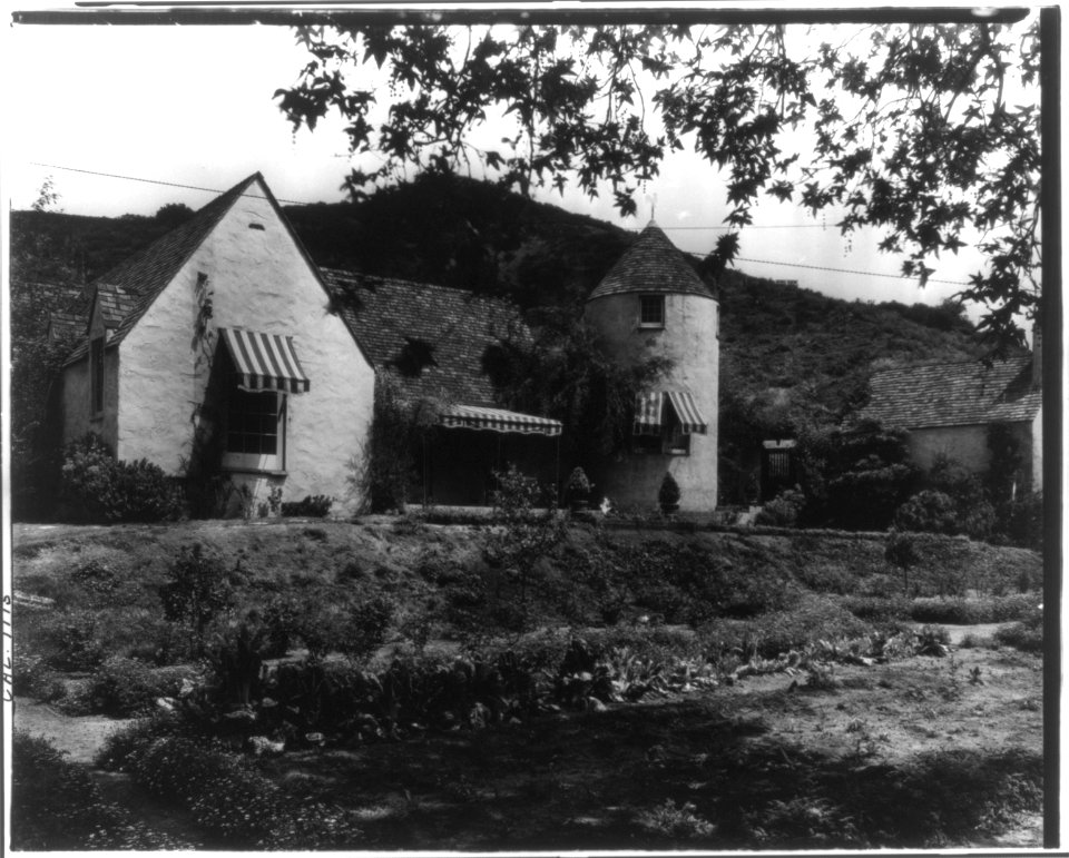 Calif. - Hollywood. Home on Highland Ave., no. 2314 LCCN2005683608