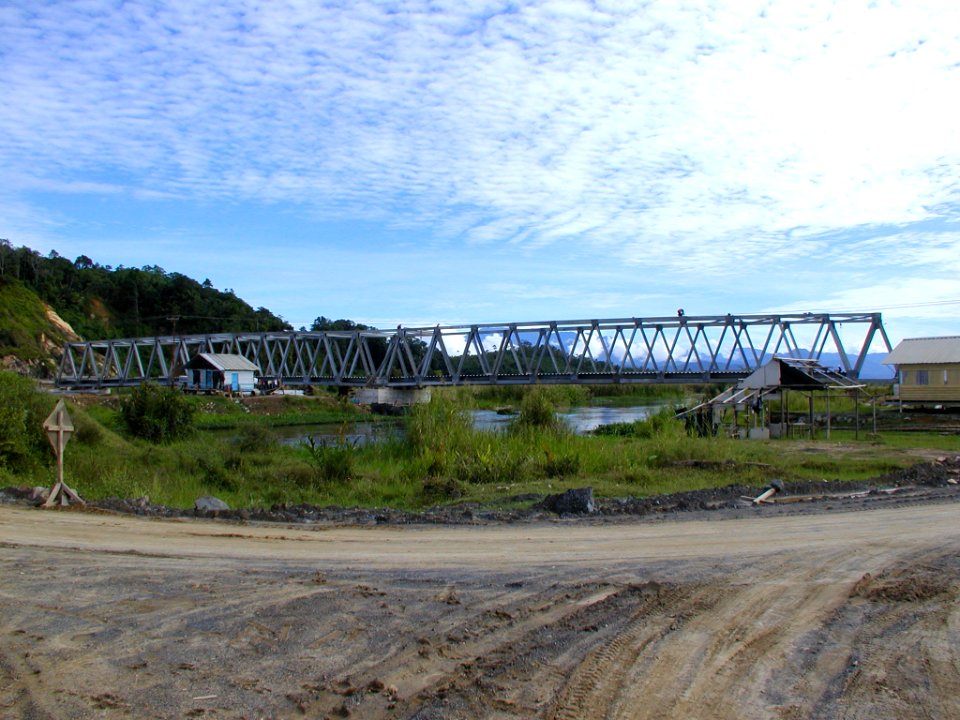 Caleeh Bridge over the Mansen River nearing completion (4275795470)