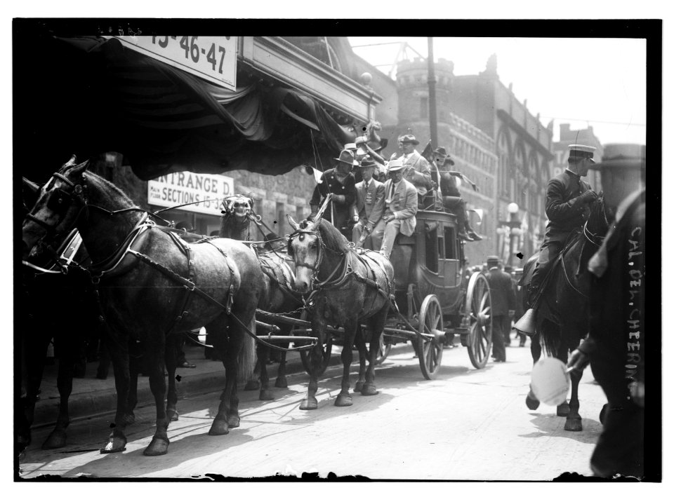 California delegates on stagecoach at the 1912 Republican National Convention held at the Chicago Coliseum, Chicago, Illinois, June 18-22, 1912 LCCN2014690526