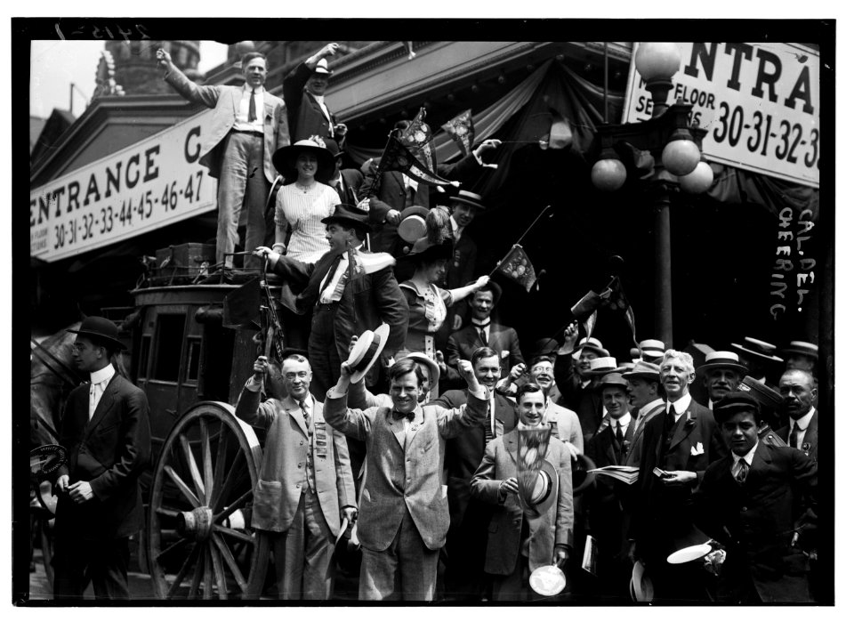 California delegates cheering on stagecoach at the 1912 Republican National Convention held at the Chicago Coliseum, Chicago, Illinois, June 18-22, 1912 LCCN2014690529