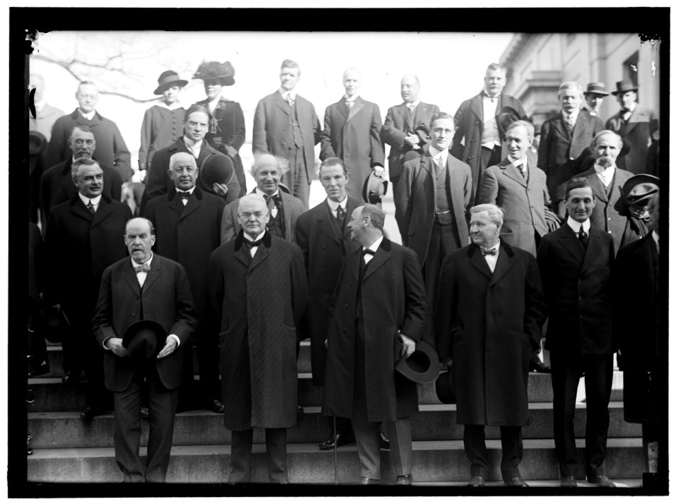 CALIFORNIANS AT WHITE HOUSE- FRONT ROW- SEC. HOUSTON, LEFT IN 4908 ONLY; SEN. PERKINS; SEN. WORK; SEC. DANIELS; SEC. WILSON; SEC. McADOO; SEC. BRYAN. 2ND ROW- REPS. BAKER; STEPHENS; KAHN; LCCN2016866167