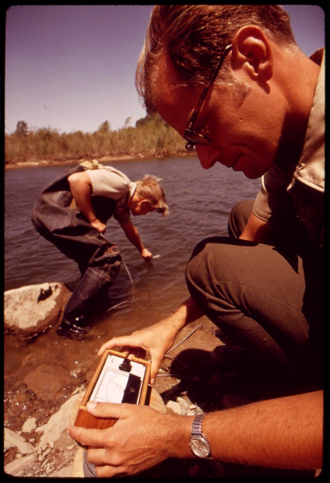 California-fish-and-game-biologists-take-water-samples-from-the-colorado-river-at-goose-flats-in-the-palo-verde-valley-may-1972 7136333385 o