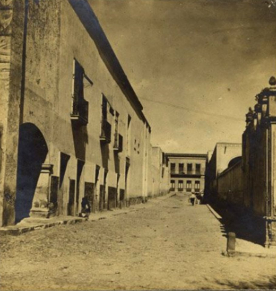 Callejón en Dolores Hidalgo (1909)