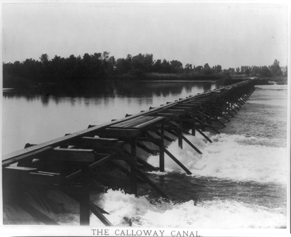 Calloway canal weir on Kern river. Kern County, Cal. LCCN2016653504