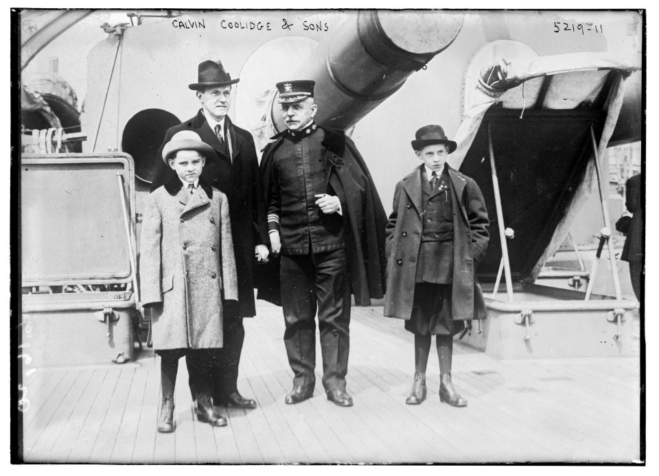 Calvin Coolidge & sons LCCN2014710799