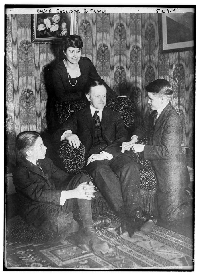 Calvin Coolidge & family LCCN2014710797
