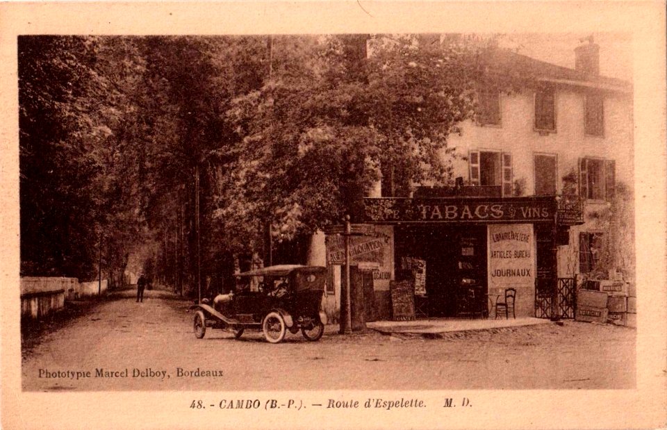 Cambo (64) - route d'Espelette