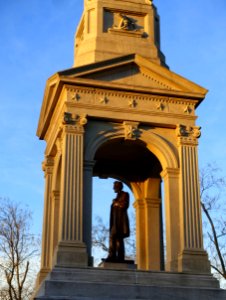 Cambridge Soldiers Memorial at sunrise - Cambridge, Massachusetts - DSC08505