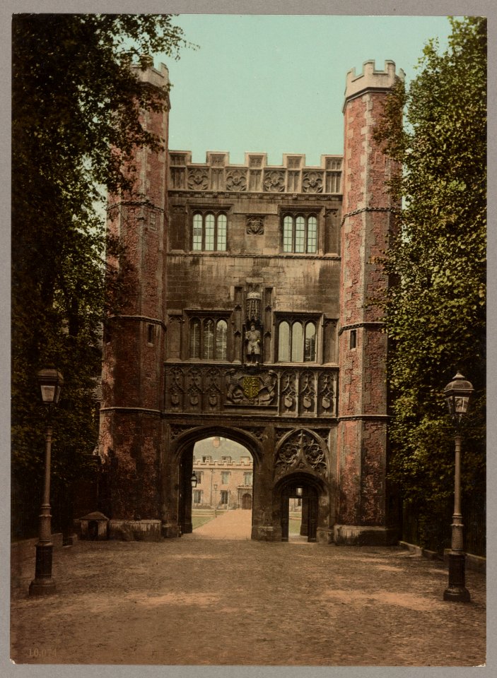 Cambridge. Trinity College LCCN2017659177