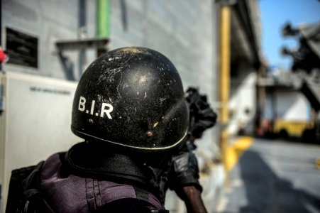 Cameroon visit 150312-N-RB579-095