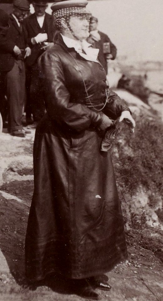 Camille du Gast barreur du Marsouin à moteur Darracq de Mr Caillois (les canots automobiles à Juvisy 1904) 2