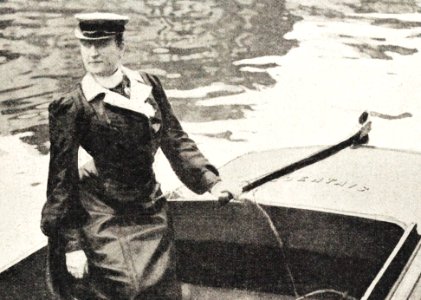 Camille du Gast passe son examen de conducteur de canots automobiles (sept. 1904)